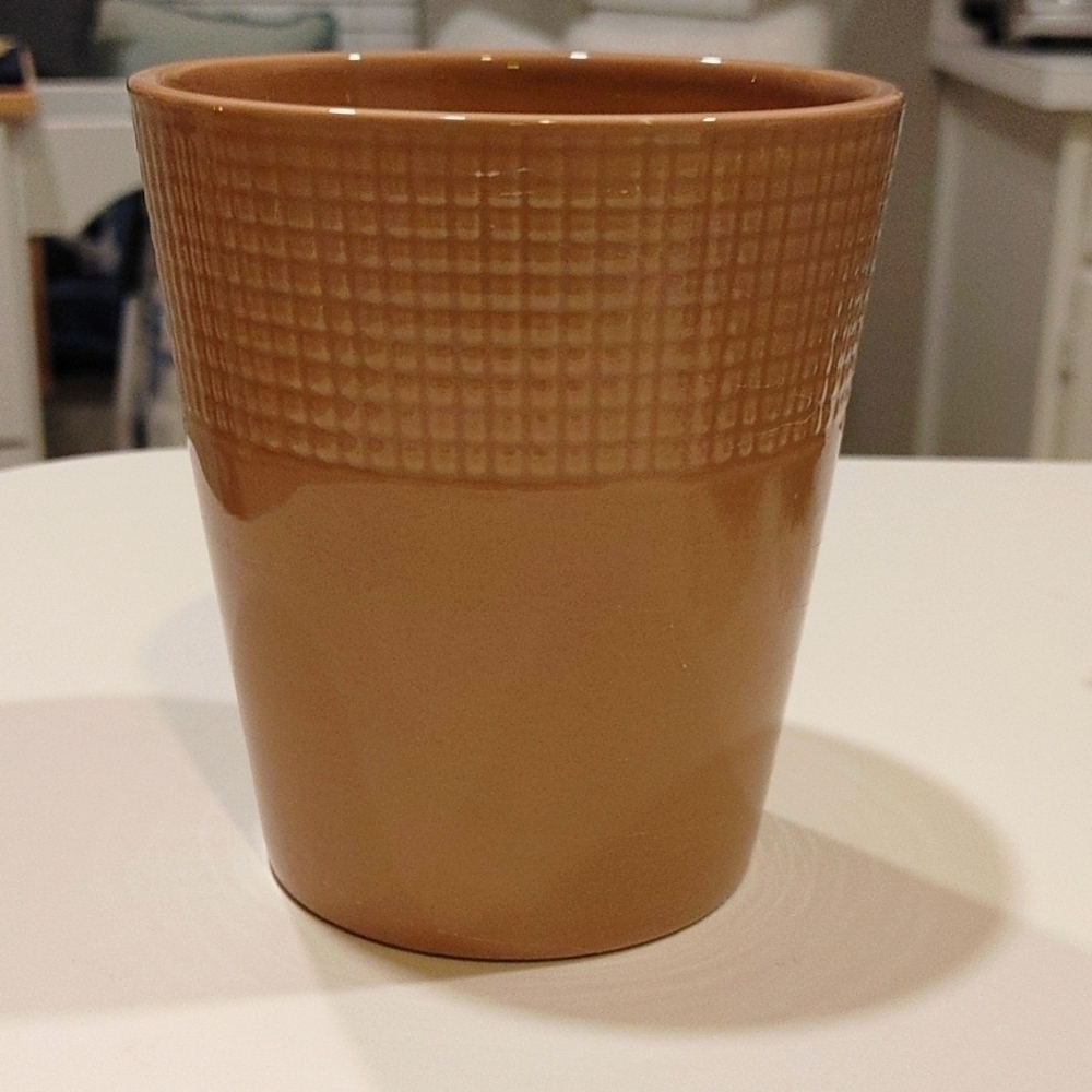 Ceramic planter 5 x 5.5 Tan